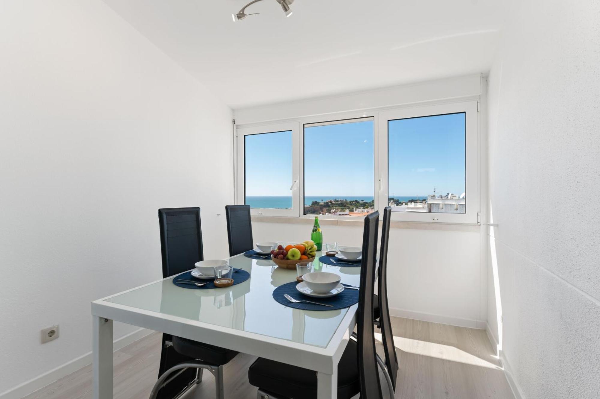 Ocean Apartment *