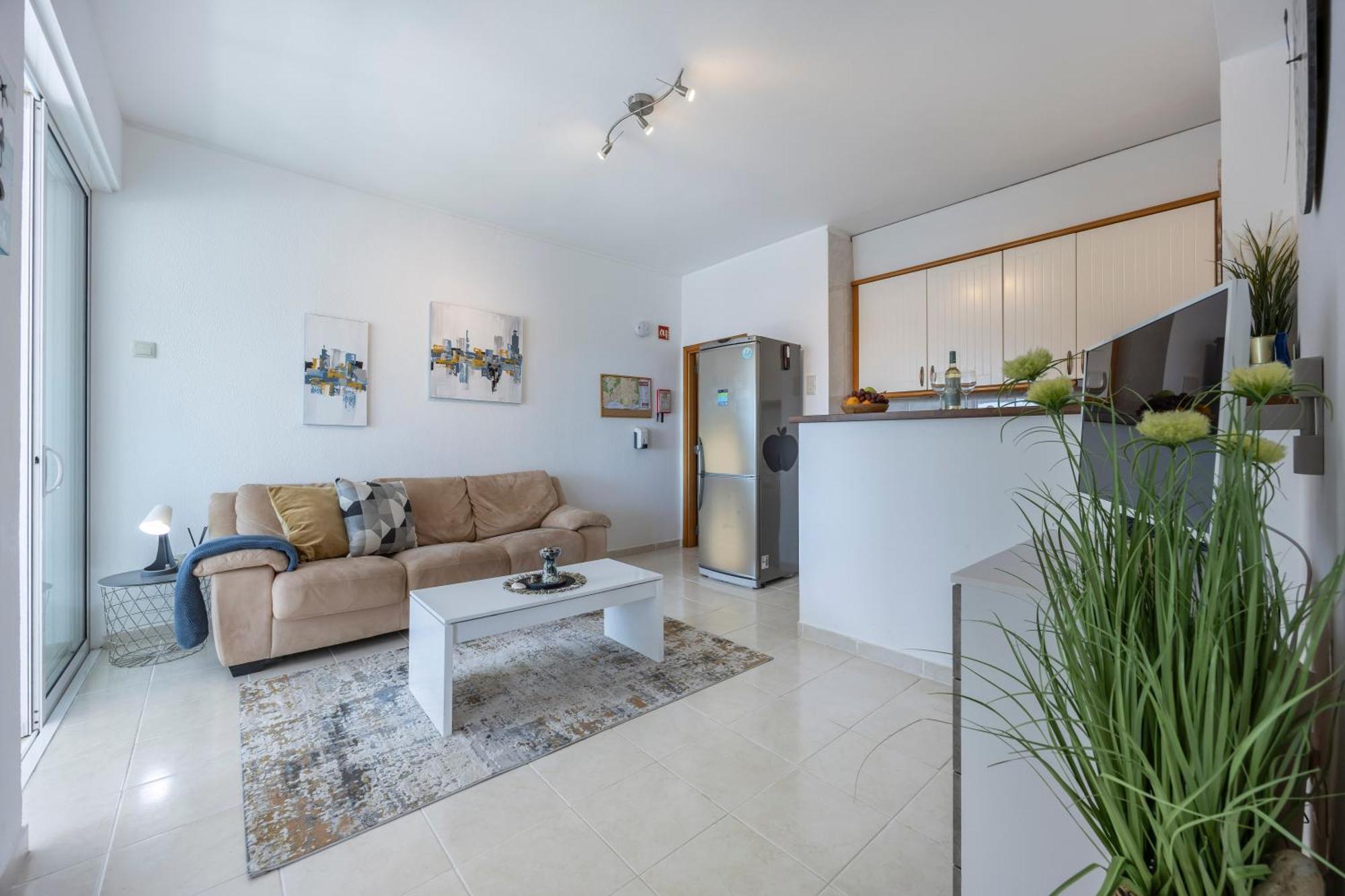 Ocean Apartment *